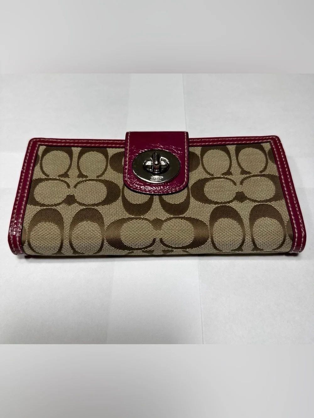 Coach Hampton Signature Slim Envelope Turnlock Wallet